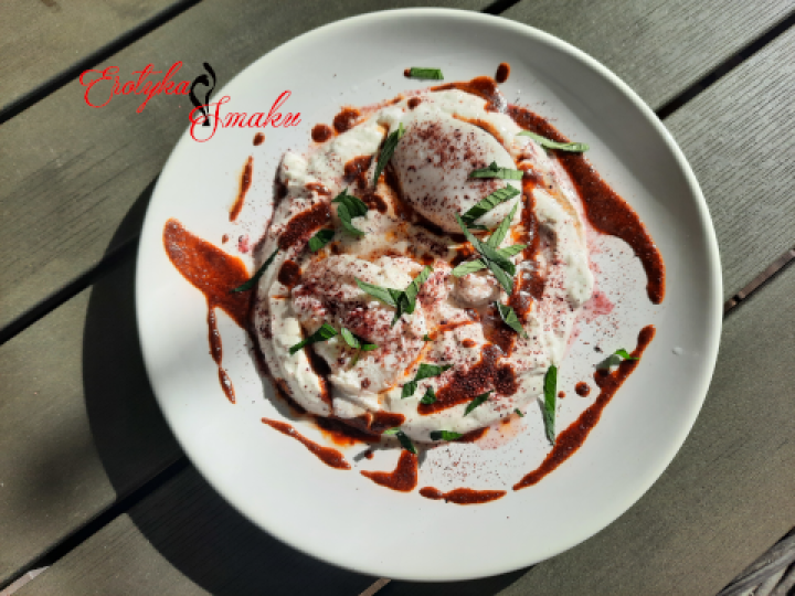 Çilbir – jajka po turecku